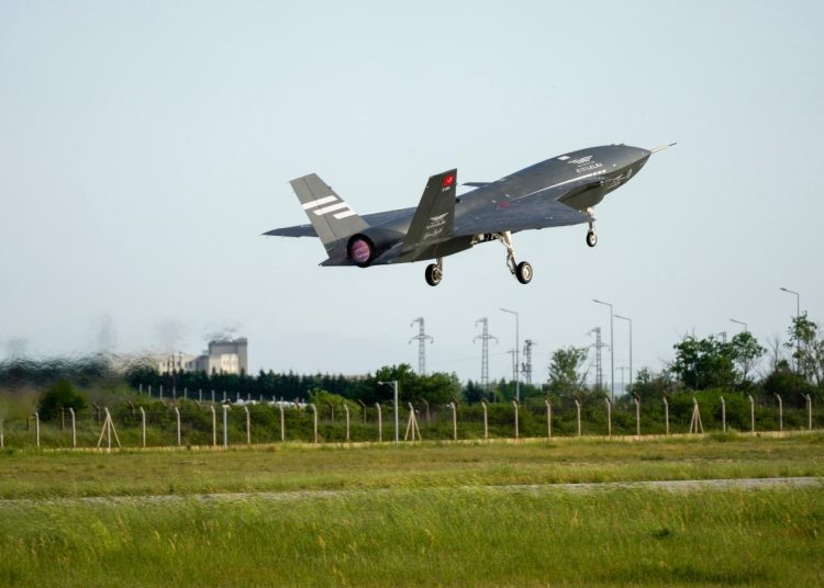 Italian jets fly with Turkish drones in K-SWARM live trial Italian jets fly with Turkish drones in K-SWARM live trial